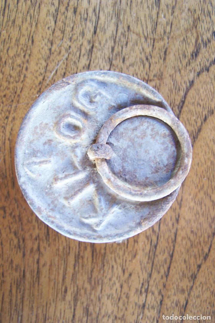 Antig&uuml;edades: Pesa 1 kilogramo - Foto 1