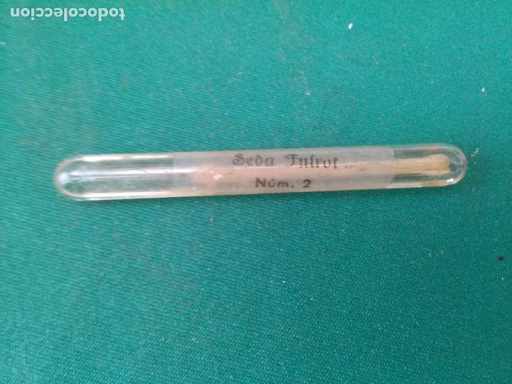 Antig&uuml;edades: SEDA FULROT - AMPOLLA CON LIQUIDO E HILO DE SEDA - Foto 1