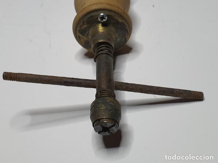 Antig&uuml;edades: TALADRO MANUAL - Foto 5