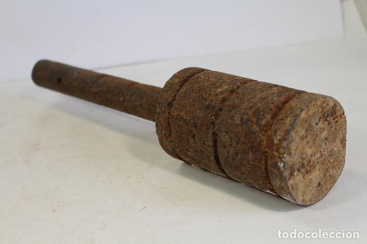 Antig&uuml;edades: maza mazo de hierro macizo - Foto 4