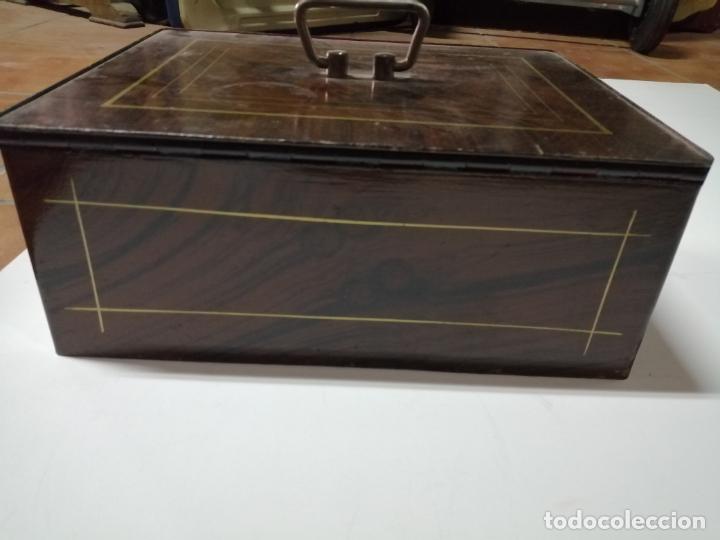 Antig&uuml;edades: caja de caudales a&ntilde;os 50 - Foto 7