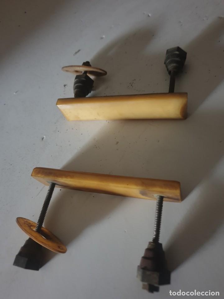 Antig&uuml;edades: 2 tiradoes - Foto 2
