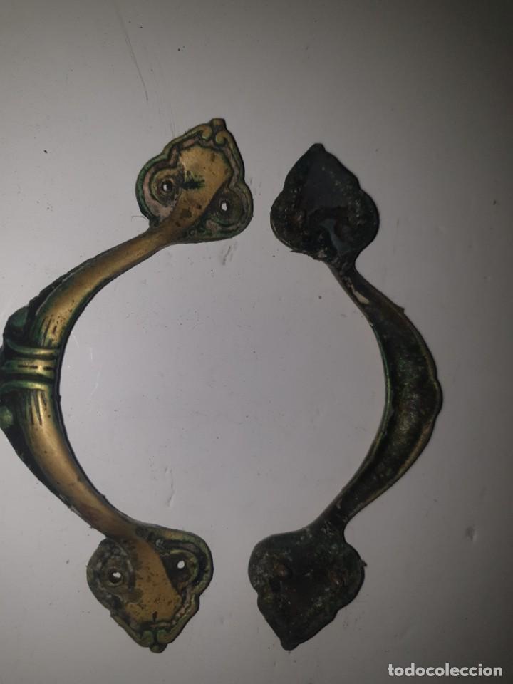Antig&uuml;edades: 2 TIRADORES BRONCE - Foto 3