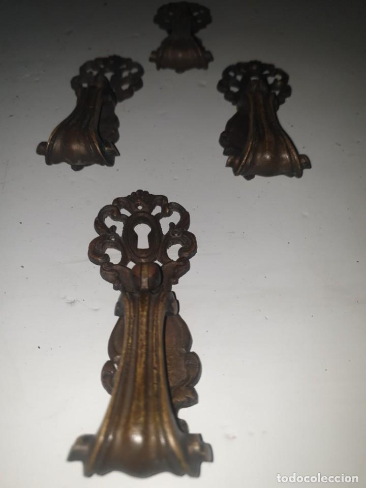 Antig&uuml;edades: 4 tiradores - Foto 1