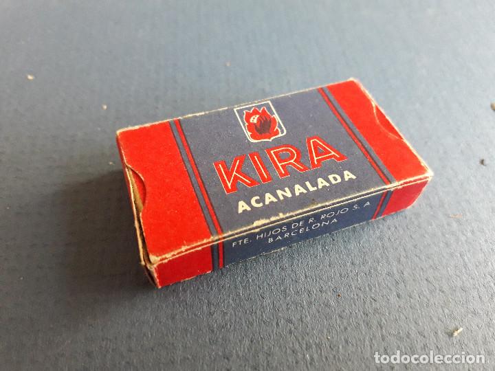 Antig&uuml;edades: caja con 8 hojas de afeitar kira - Foto 2