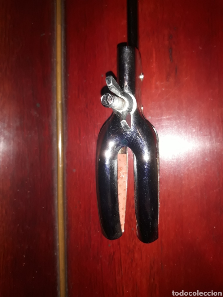 Antig&uuml;edades: Pinza para matraces - Foto 3