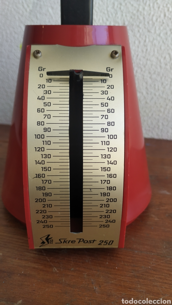 Antig&uuml;edades: Balanza postal roja vintage. - Foto 5