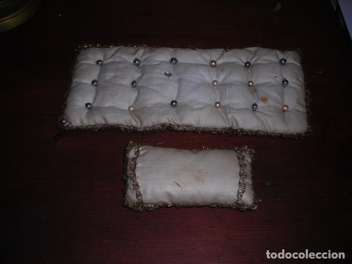 Antig&uuml;edades: alfiletero con pasamaneria - Foto 1