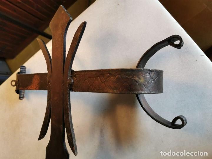 Antig&uuml;edades: PERCHERO DE HIERRO DE FORJA, BA&Ntilde;O DE BRONCE - Foto 8