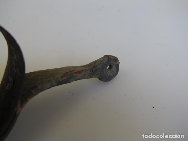 Antig&uuml;edades: 3- Campana de muelle de fleje. Forja y bronce - Foto 5