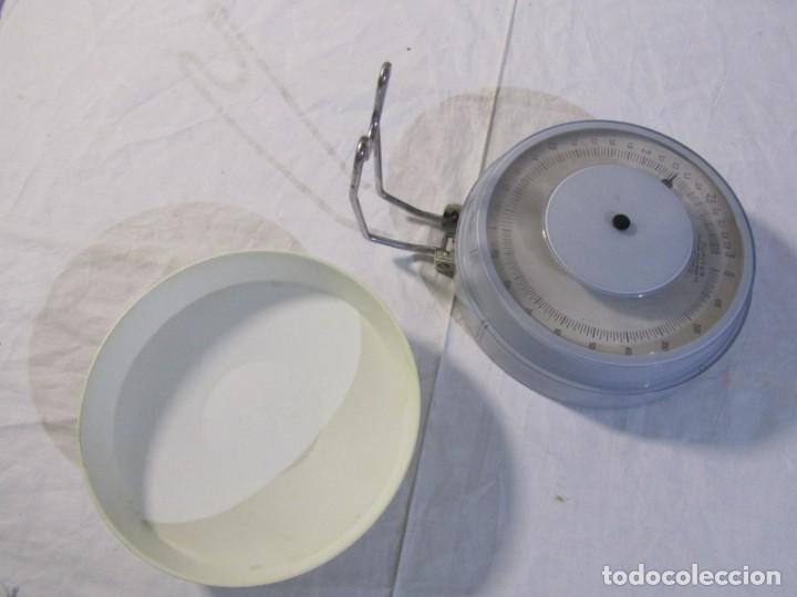 Antig&uuml;edades: B&aacute;scula de pared J&uacute;piter, hasta 3 kg, funcionando - Foto 8