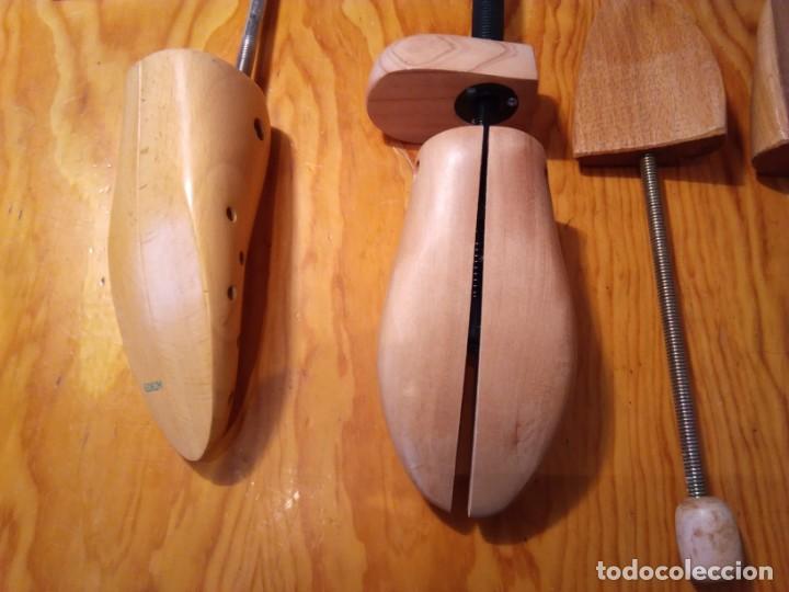 Antig&uuml;edades: JUEGO DE HORMAS DE ZAPATO, DE MADERA - Foto 4
