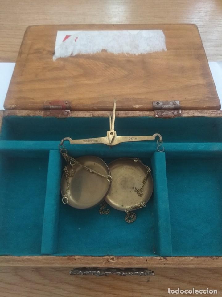 Antig&uuml;edades: Balanza para oro antigua - Foto 1