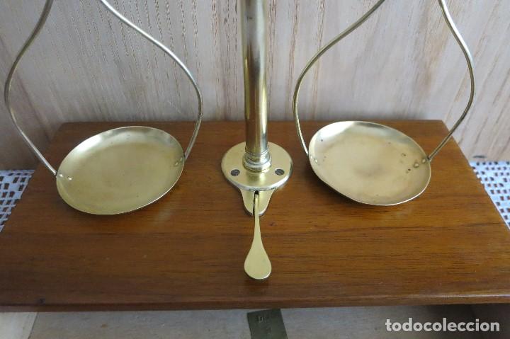 Antig&uuml;edades: Balanza de farmacia de 30 gramos - Foto 4