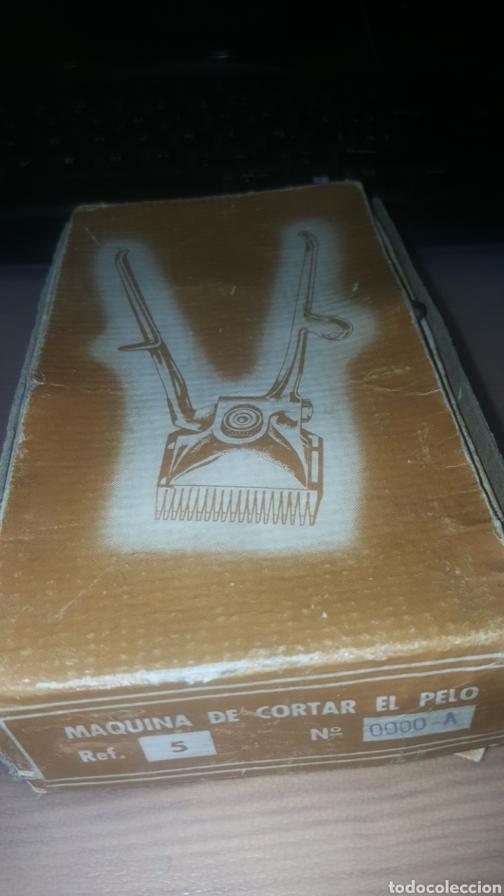 Antig&uuml;edades: Maquina manual de cortar el pelo. - Foto 3