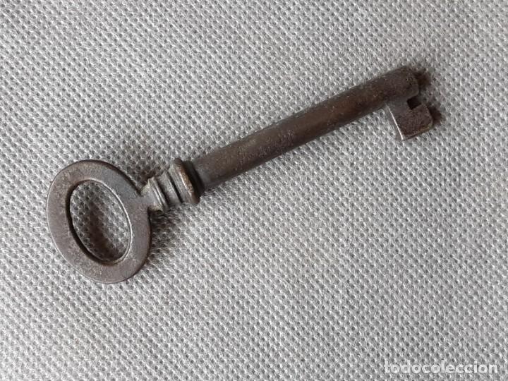 Antig&uuml;edades: CANDADO DE FORJA CON FORMA DE CORAZON S XIX - Foto 6