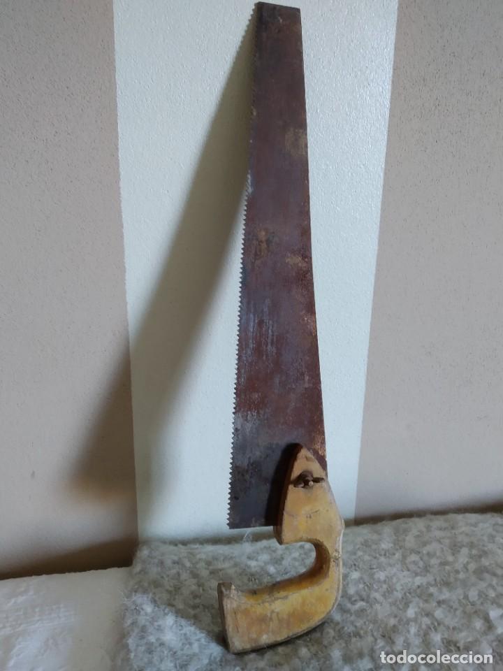 Antig&uuml;edades: Antiquisima herramienta,serrucho. - Foto 2