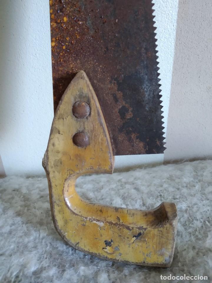 Antig&uuml;edades: Antiquisima herramienta,serrucho. - Foto 1