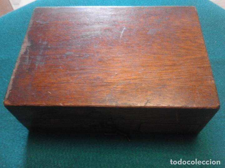 Antig&uuml;edades: ANTIGUA CAJA DE PESAS - Foto 2