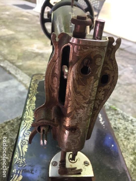 Antig&uuml;edades: Antig&uuml;a m&aacute;quina de coser - Foto 10