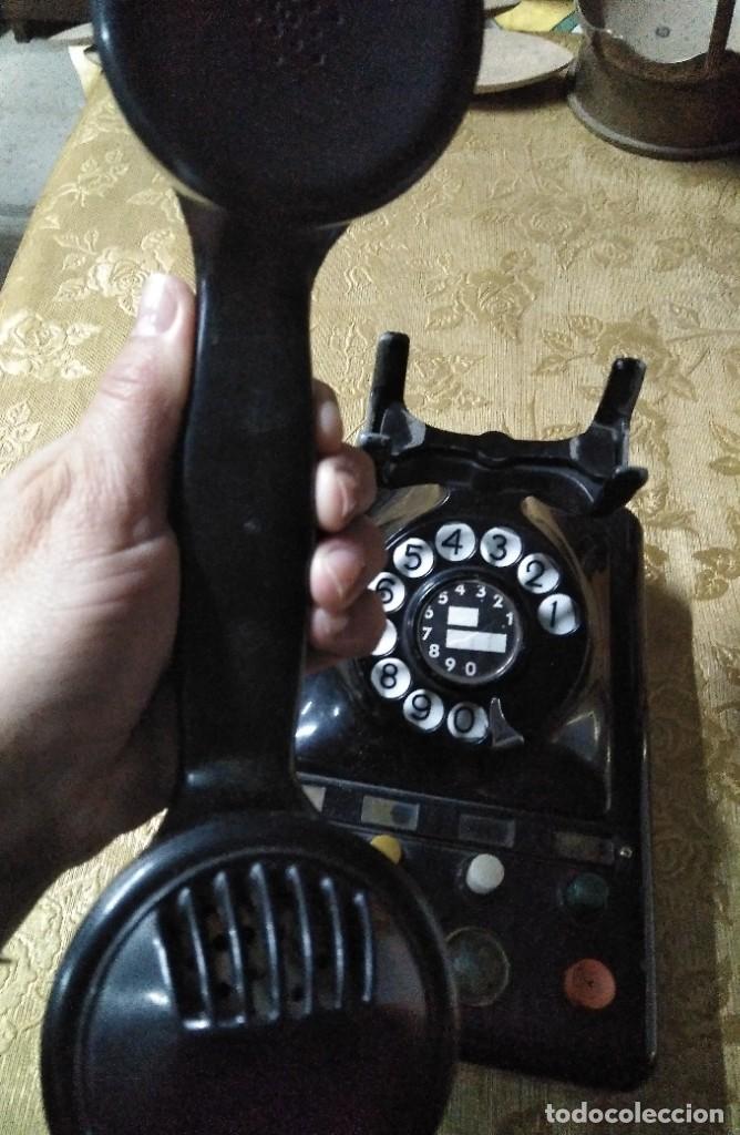 Tel&eacute;fonos: Telefono antiguo tipo centralita - Foto 2