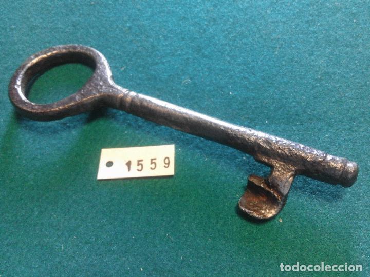 Antig&uuml;edades: ANTIGUA LLAVE DE FORJA - Foto 1