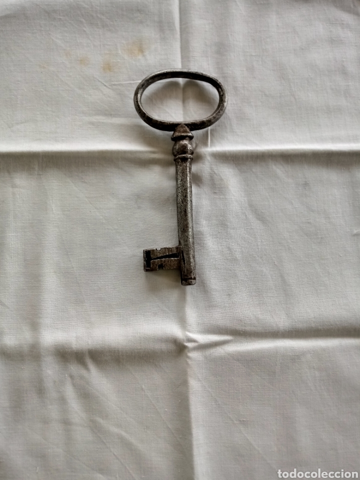 Antig&uuml;edades: Llave antigua de hierro forjado - Foto 2