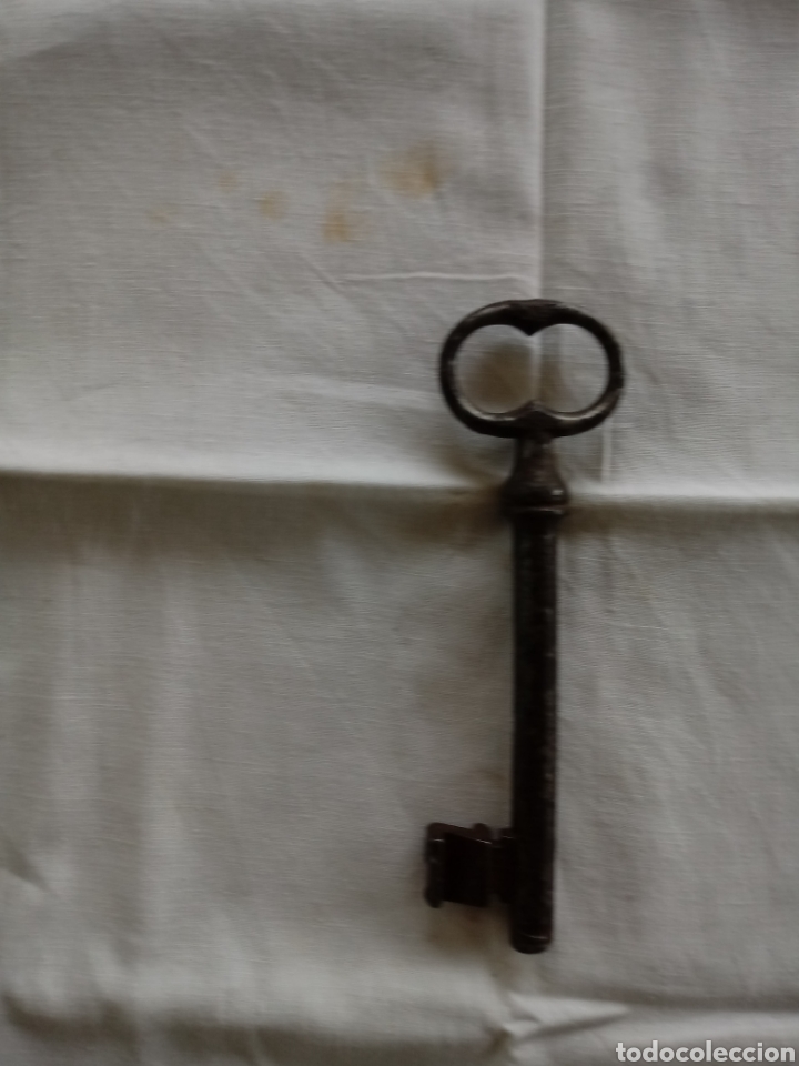 Antig&uuml;edades: Antigua llave de hierro forjado - Foto 2