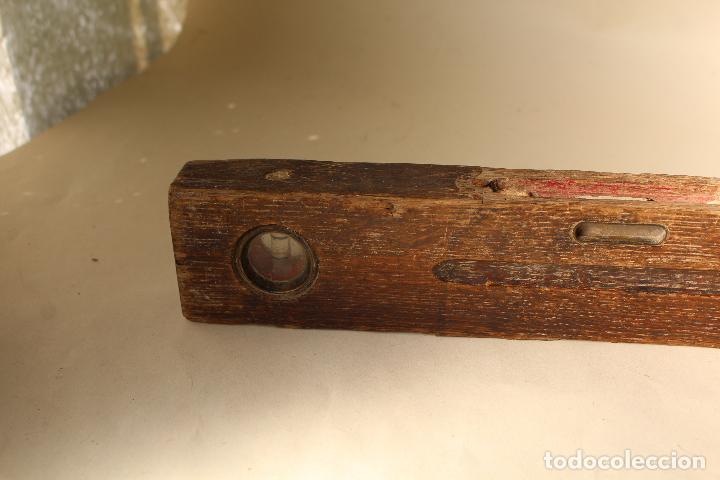 Antig&uuml;edades: antiguo nivel de madera - Foto 3