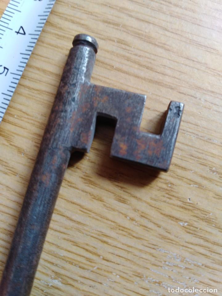 Antig&uuml;edades: Antigua llave 595 - Foto 2
