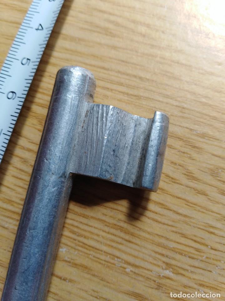 Antig&uuml;edades: Antigua llave 595 - Foto 2