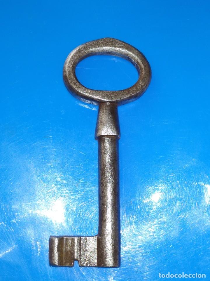 Antig&uuml;edades: Antigua Llave de Hierro forjado. - Foto 5