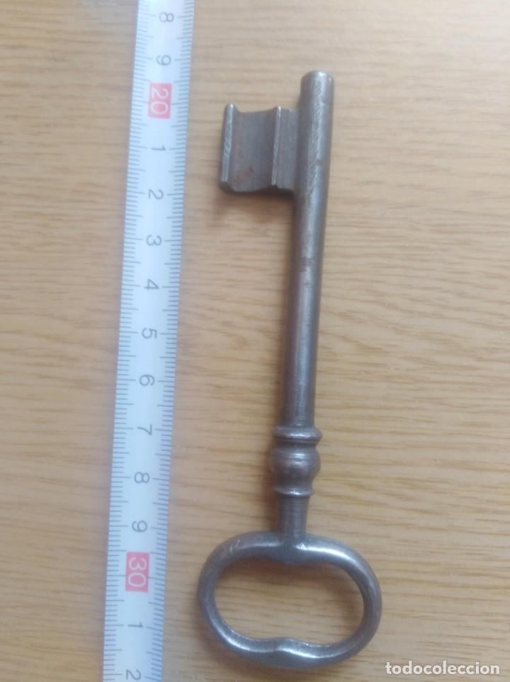 Antig&uuml;edades: Antigua llave 595 - Foto 1