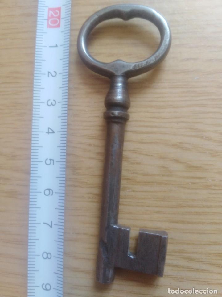 Antig&uuml;edades: Antigua llave 595 - Foto 1