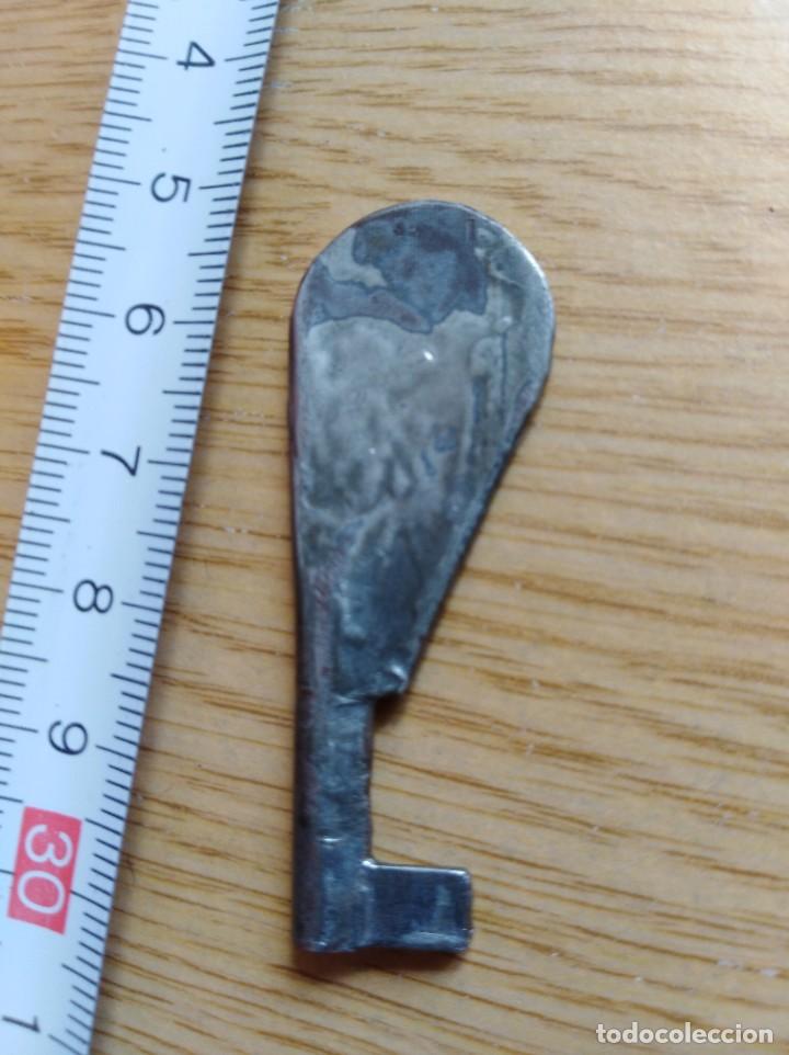 Antig&uuml;edades: Antigua llave 595 - Foto 1
