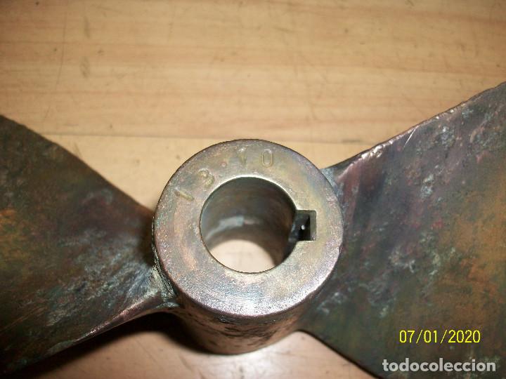 Antig&uuml;edades: ANTIGUA HELICE DE BRONCE.LARGO 33 CM - Foto 2