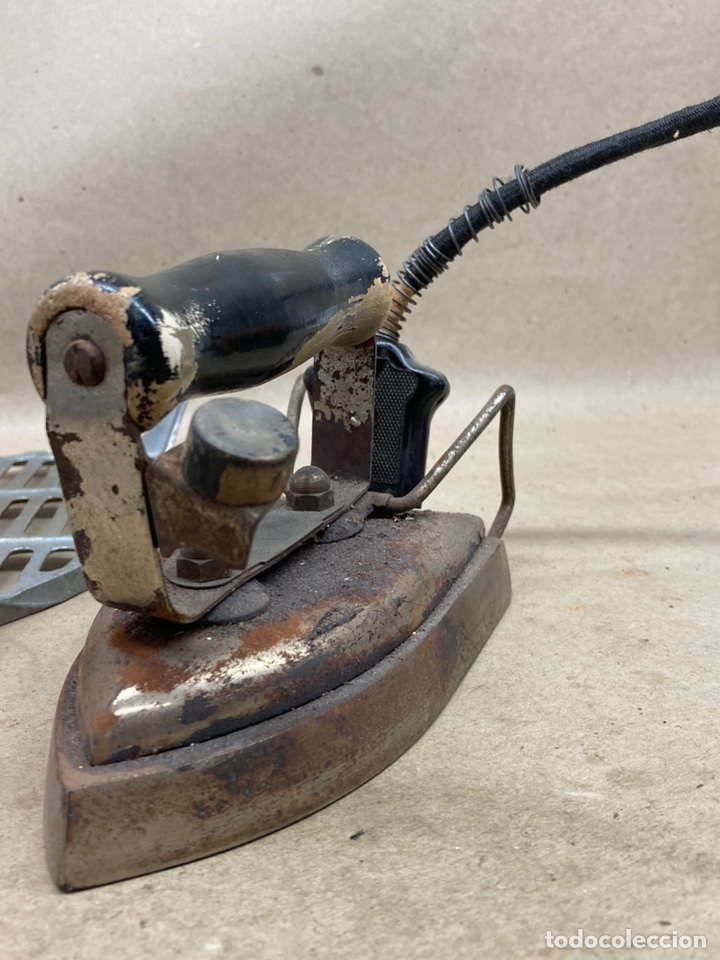 Antig&uuml;edades: Plancha El&eacute;ctrica antigua - Foto 1