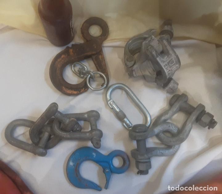 Antig&uuml;edades: Ganchos, anclajes para reutilizar. Varias piezas. - Foto 1