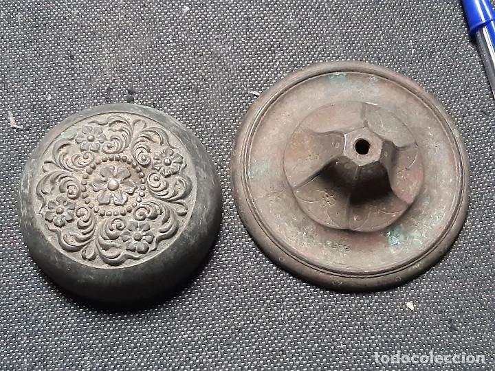 Antig&uuml;edades: Antiguo timmbre de sobremesa en bronce. Incompleto. - Foto 3