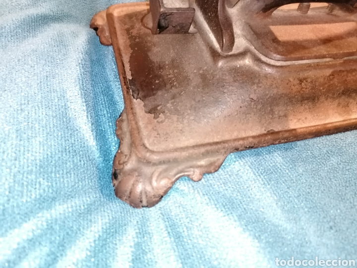 Antig&uuml;edades: M&Aacute;QUINA DE COSER ANTIGUA DE ESCAPARATE - Foto 3