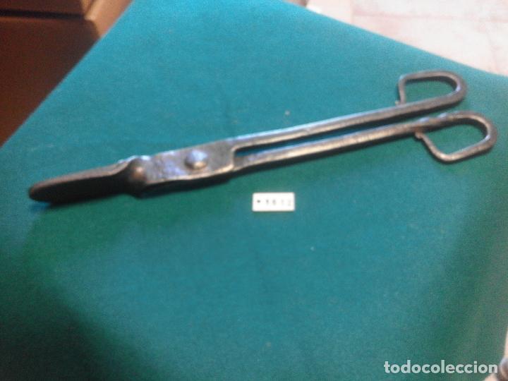 Antig&uuml;edades: ANTIGUAS PINZAS DE FORJA - Foto 1
