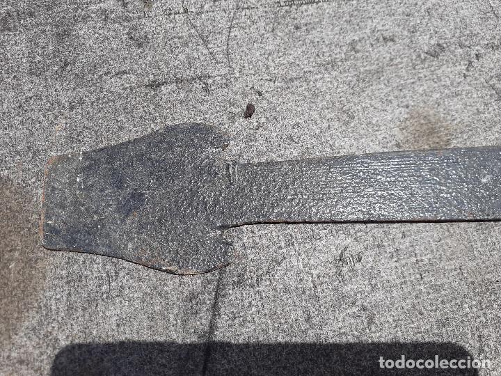 Antig&uuml;edades: Herramienta para levantar tejados en pizarra - Foto 2