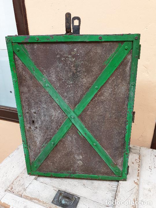 Antig&uuml;edades: ARMARIO DE HIERRO PARA TALLER - Foto 2