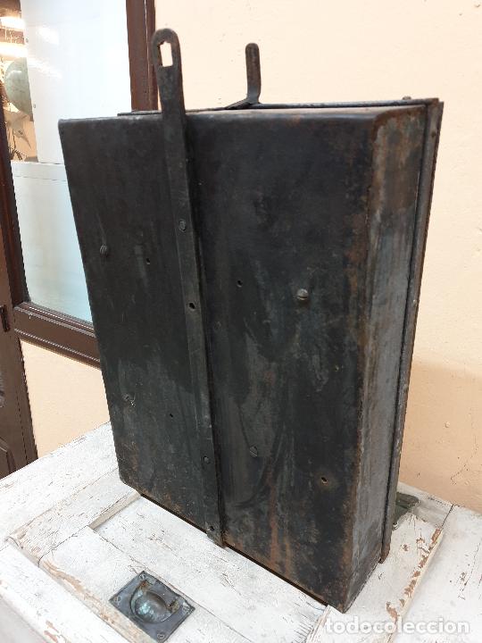 Antig&uuml;edades: ARMARIO DE HIERRO PARA TALLER - Foto 7