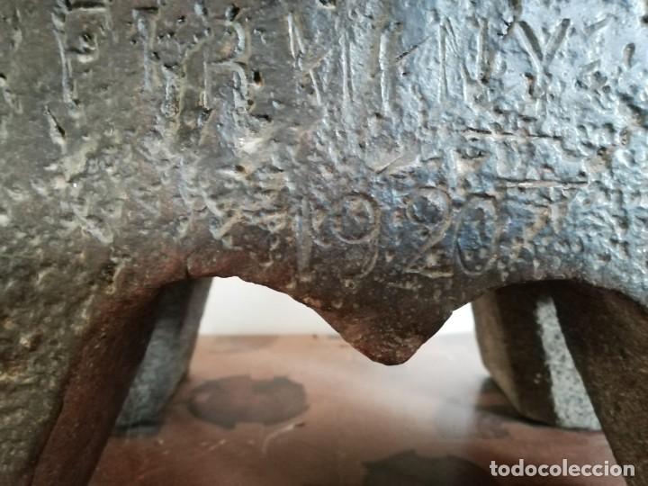 Antig&uuml;edades: Yunque de fundici&oacute;n de 1920 - Foto 3