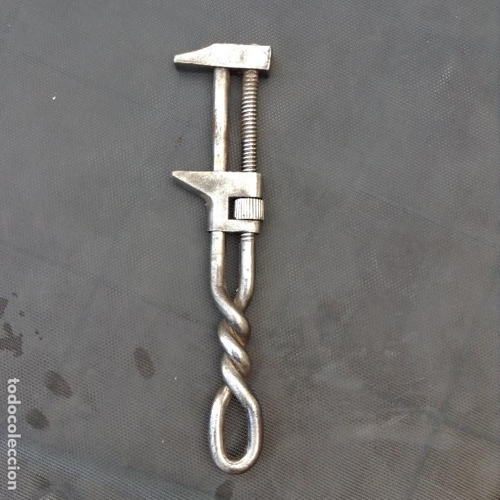 Antig&uuml;edades: LLAVE INGLESA - Foto 2
