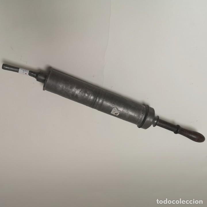 Antig&uuml;edades: Antiguo Enema Veterinario - Foto 1