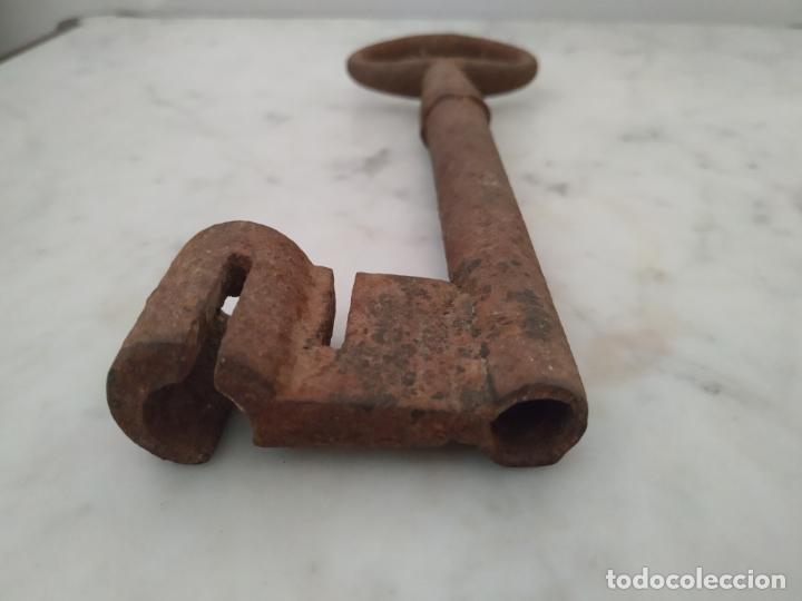 Antig&uuml;edades: Antigua llave - Foto 3