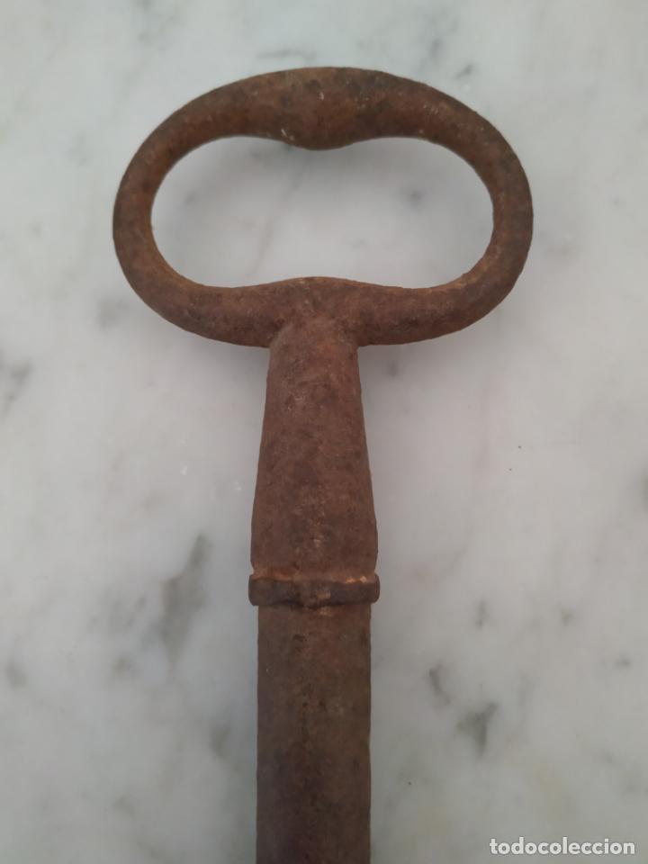 Antig&uuml;edades: Antigua llave - Foto 12
