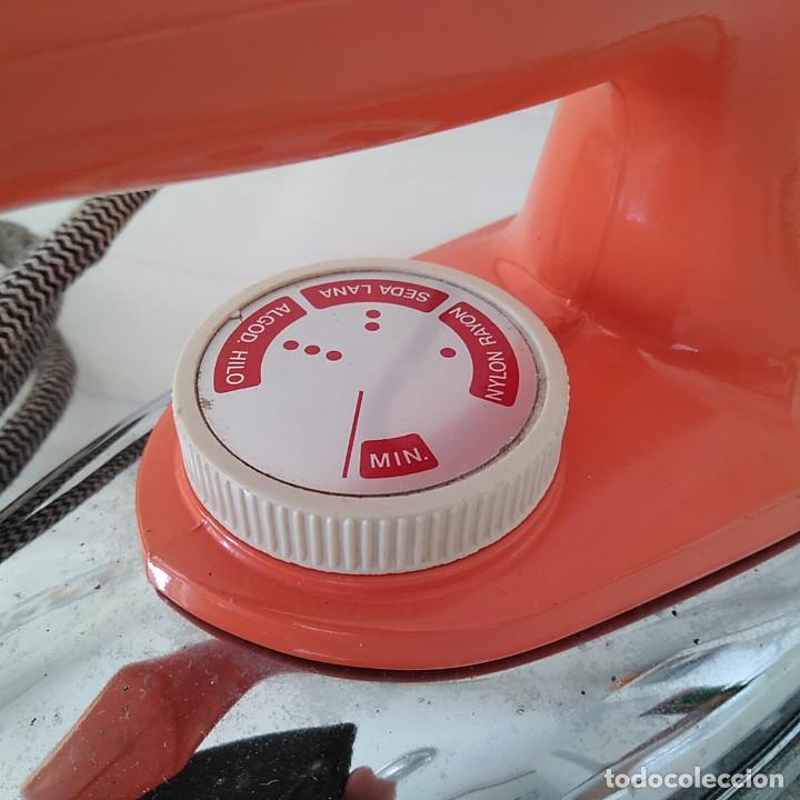 Antig&uuml;edades: PLANCHA PHILIPS A&Ntilde;OS 70 - FUNCIONANDO - Foto 2